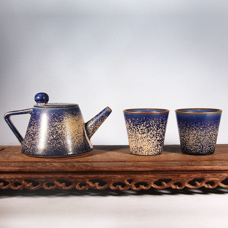 Small Porcelain Tea Pitcher – Té Company