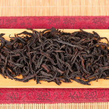 Load image into Gallery viewer, Peach Fragrance Souchong New Tea is on the market. Juicy Peach Fragrance Lapsang Souchong Wuyi Black Tea
