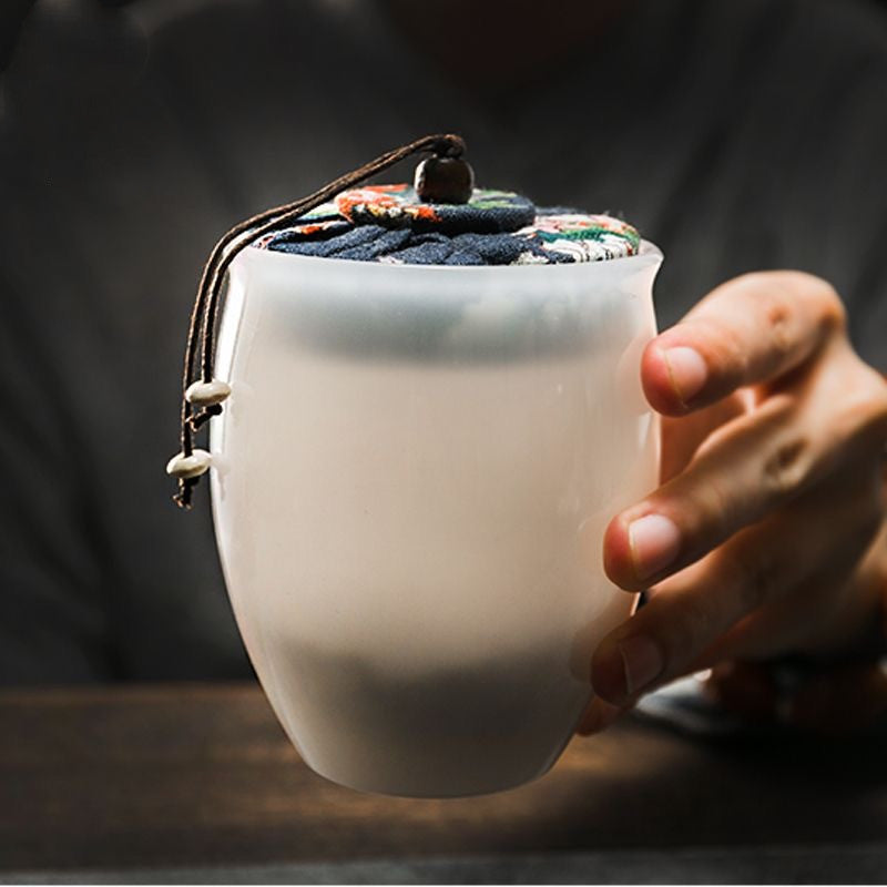 White Porcelain Jade Porcelain Transparent Wood Stopper Glass Tea Caddy jar