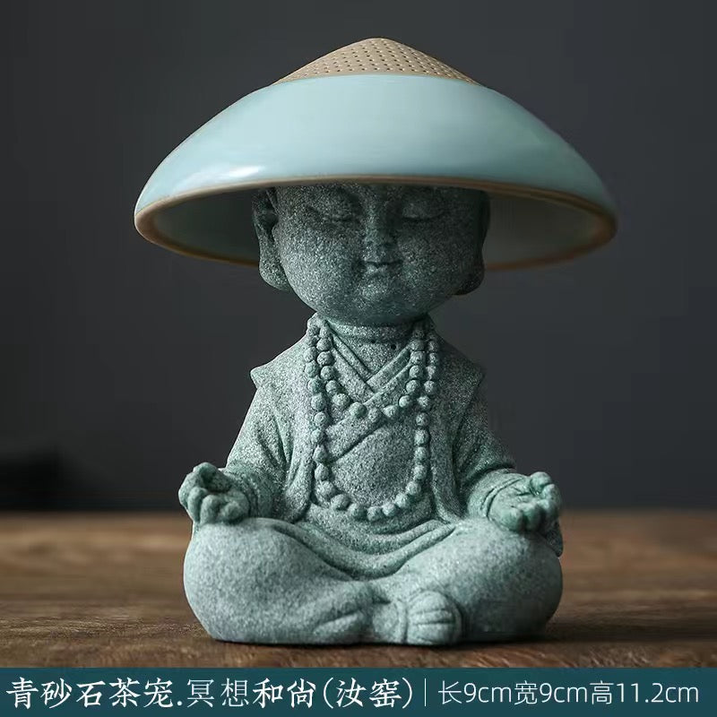 Creative Ru kiln tea pet green sandstone little monk filter decoration Tea pet