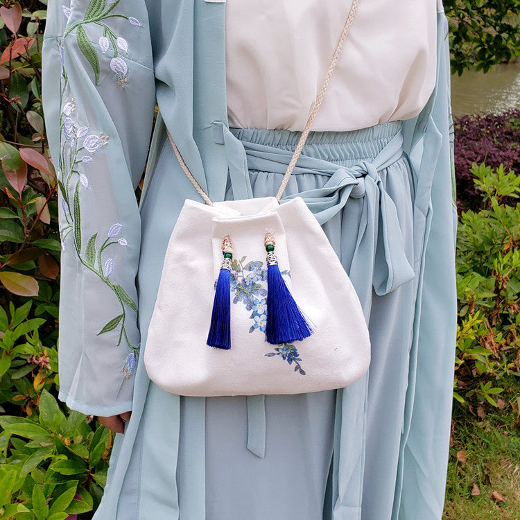 Antique hanfu tassel handbag