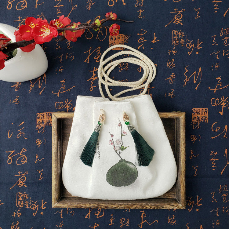 Antique hanfu tassel handbag