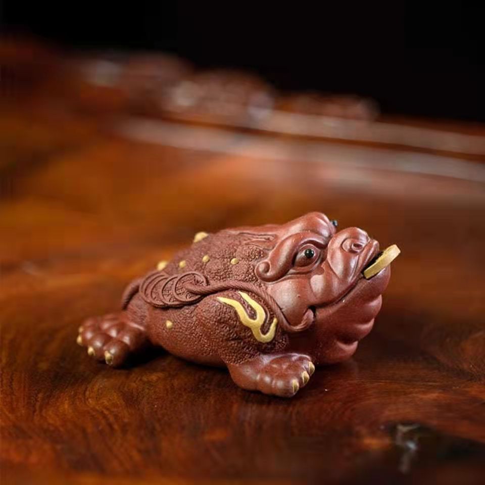 Yixing Purpal Clay Lucky Golden Toad Tea Pet