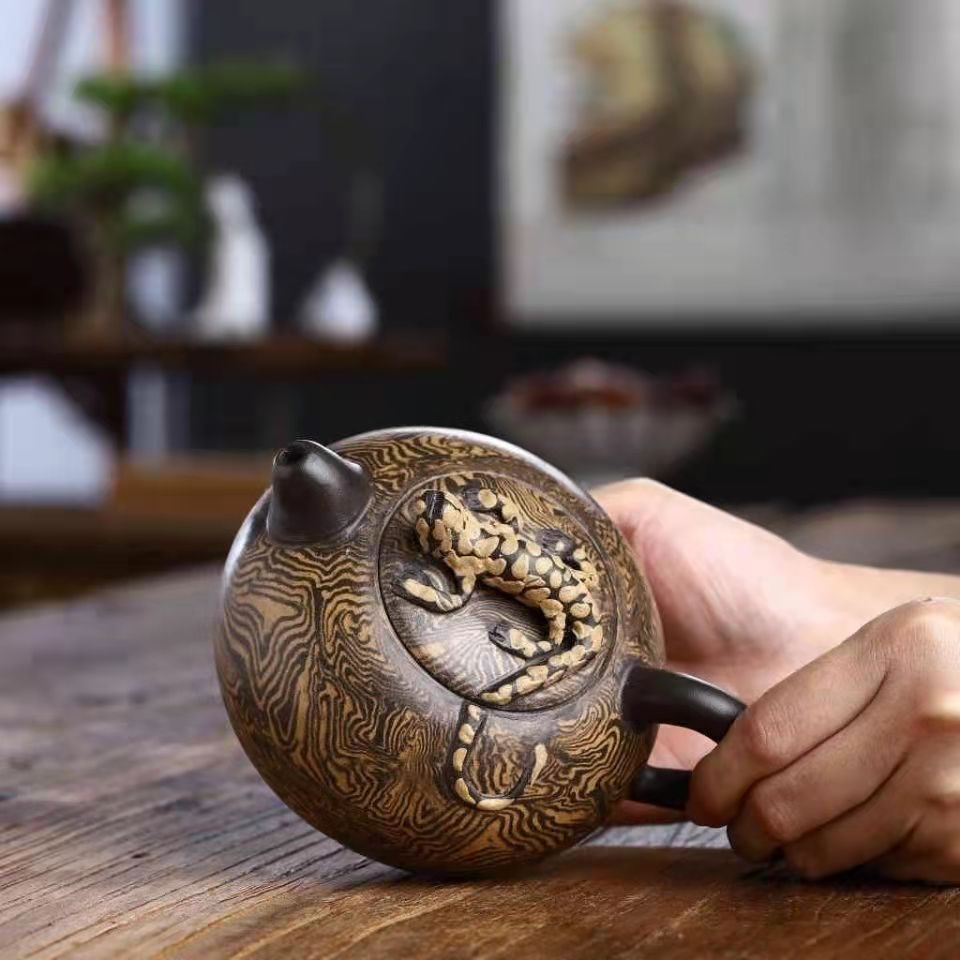 Antique texture lizard Teapot（260ml）