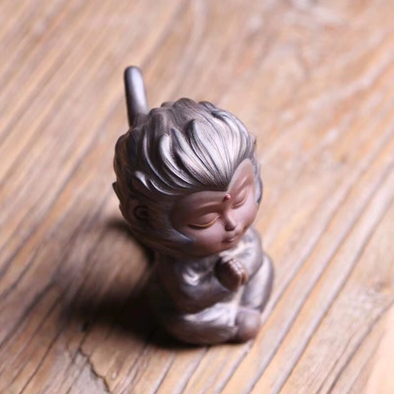 Sun Wukong purple sand fine tea pet ornament