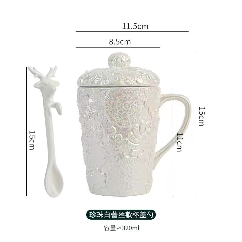 Ceramic spoon with cover, high-value coffee cup, mug