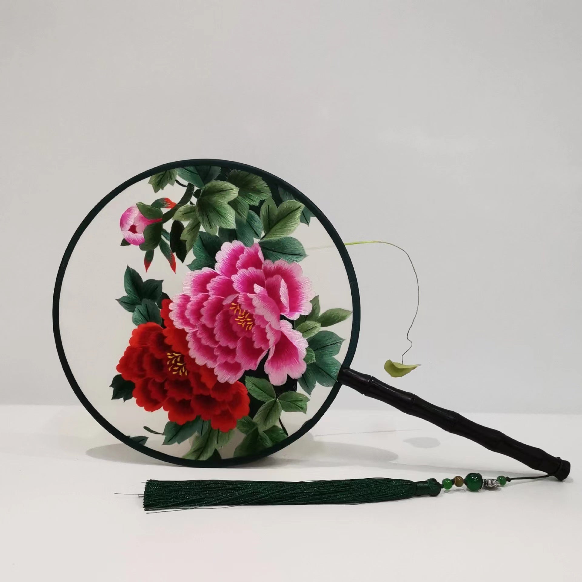 Su embroidery fan hand embroidery double-sided embroidery silk fan hand embroidery palace fan