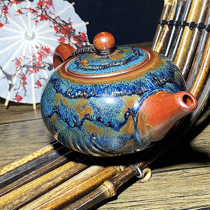 Master Collection-----Blue Flying Dragon Teapot (M239)