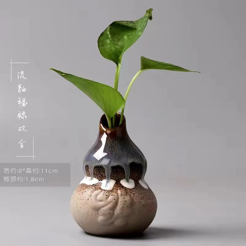 Ceramic vase Ornament