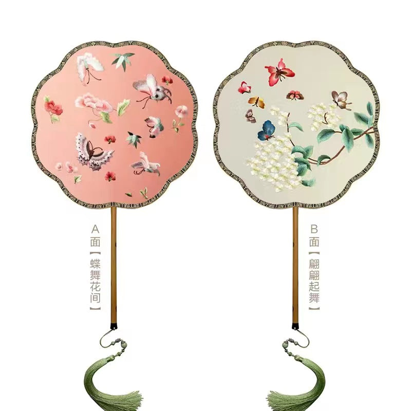 Double-sided silk fan with Su embroidery