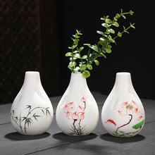 Load image into Gallery viewer, Hand-painted ceramic vase--Height 9-12cm
