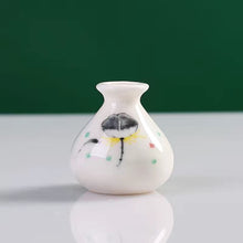 Load image into Gallery viewer, Ceramic mini vase-Height 4.8cm

