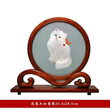 Load image into Gallery viewer, Double-sided hand-made ornaments of Hunan embroidery inviting wealthy Persian white cat
