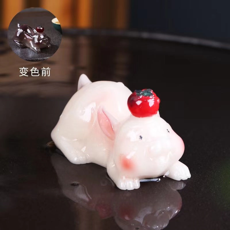 Creative boutique Little Rabbit Year of Rabbit color changing tea accessories