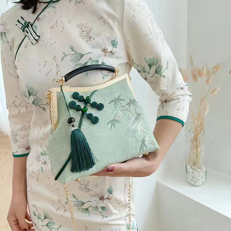 Vintage embroidered cheongsam handbag