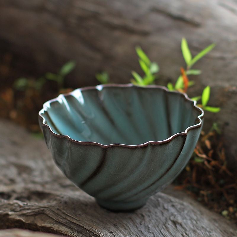 Master Collection---An iron-tired green wave teacup(M386)