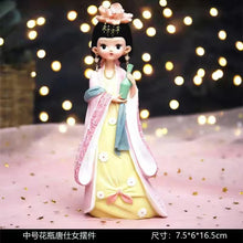 Load image into Gallery viewer, Ancient Chinese clothing Tang rhyme girl doll
