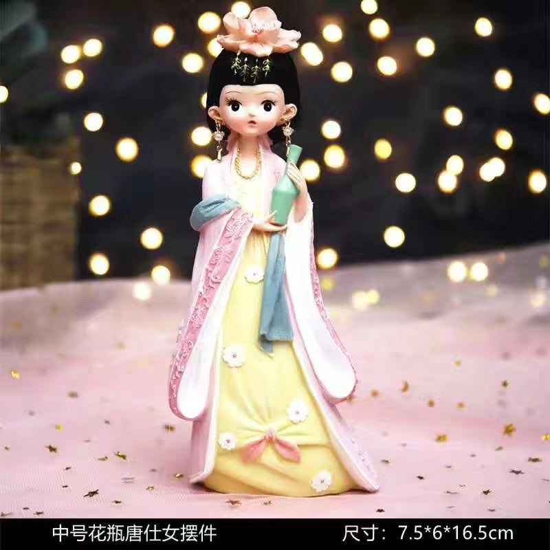 Ancient Chinese clothing Tang rhyme girl doll