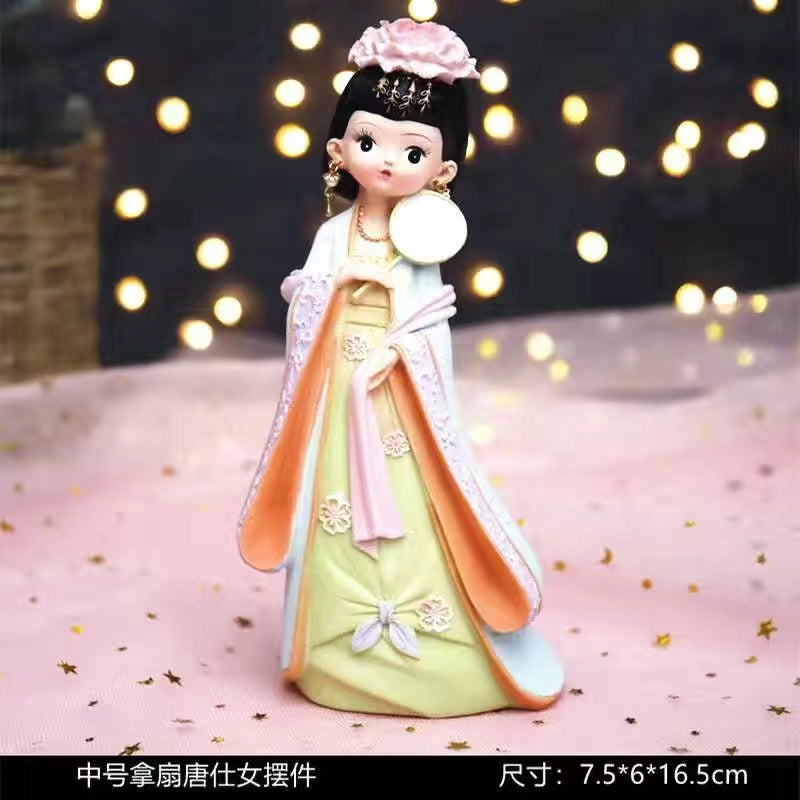 Ancient Chinese clothing Tang rhyme girl doll