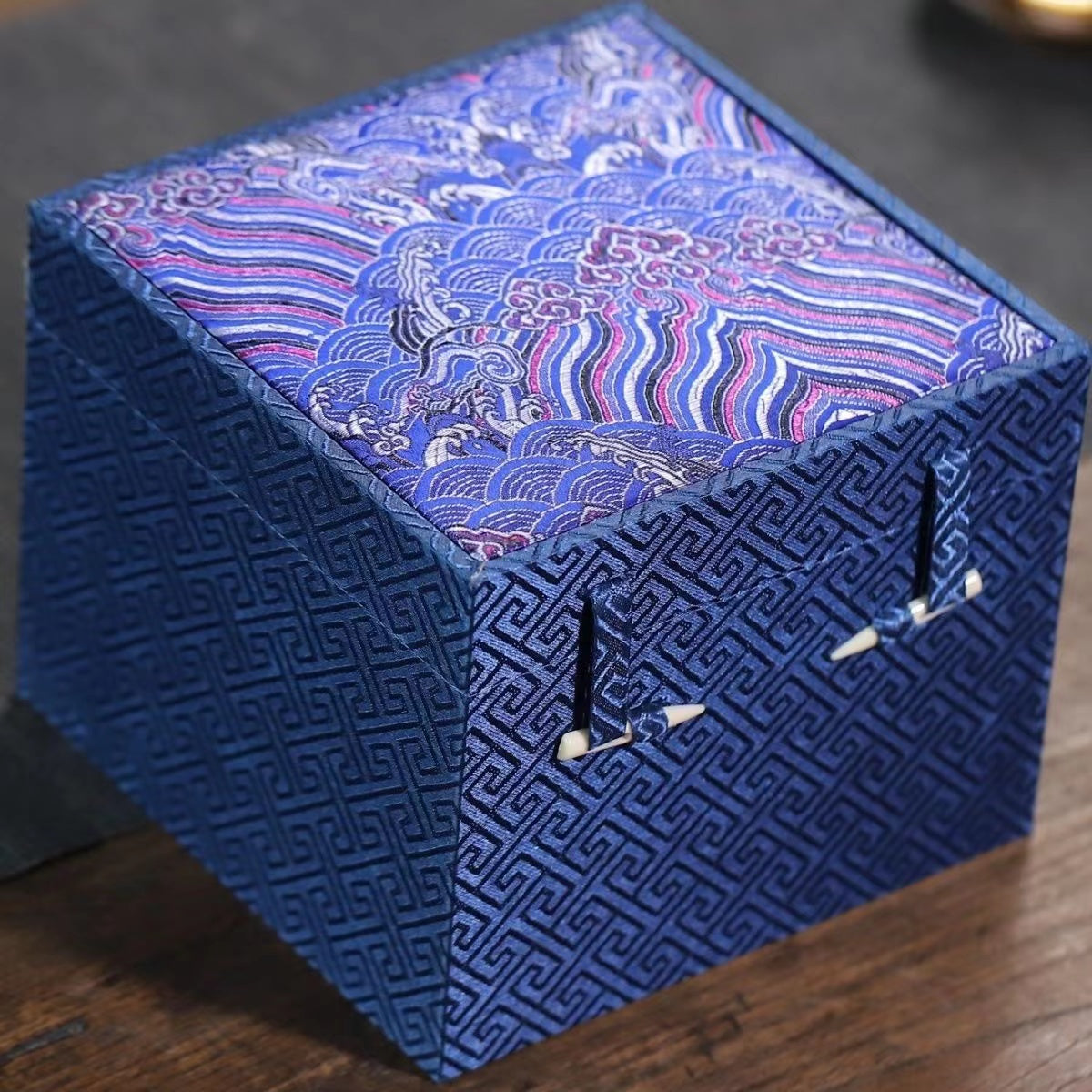 Cloud Brocade Brocade Box Square Box Blue Gift Box