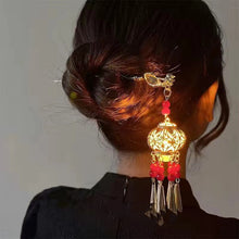 Load image into Gallery viewer, Illuminating lantern hairpin lotus lantern step shake tassel hairpin
