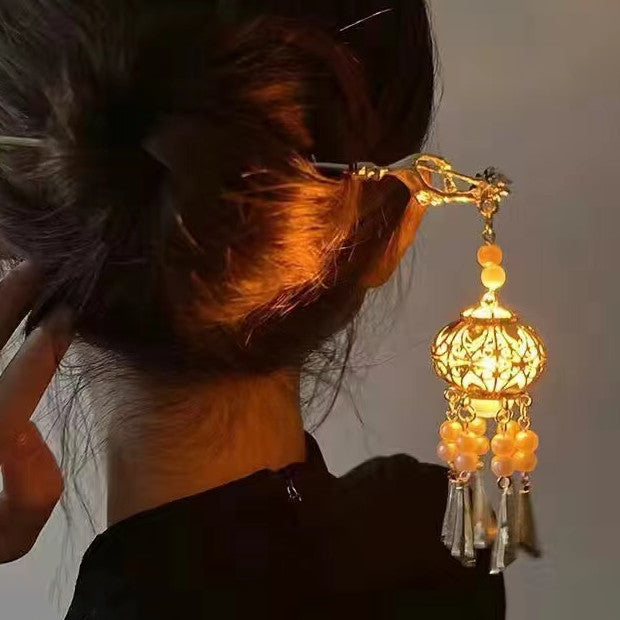 Illuminating lantern hairpin lotus lantern step shake tassel hairpin