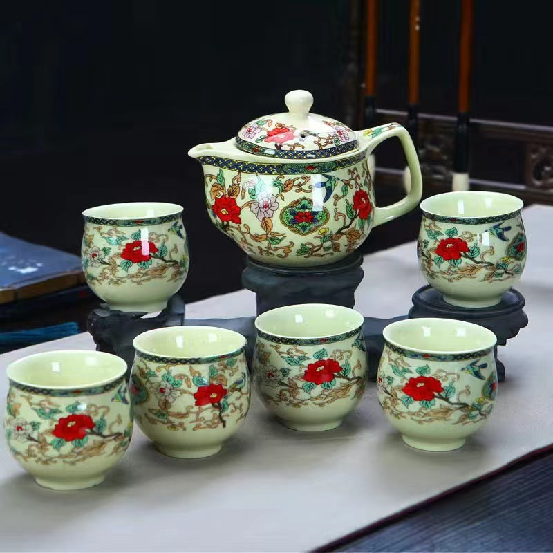 Ceramic set of teacups and teapots