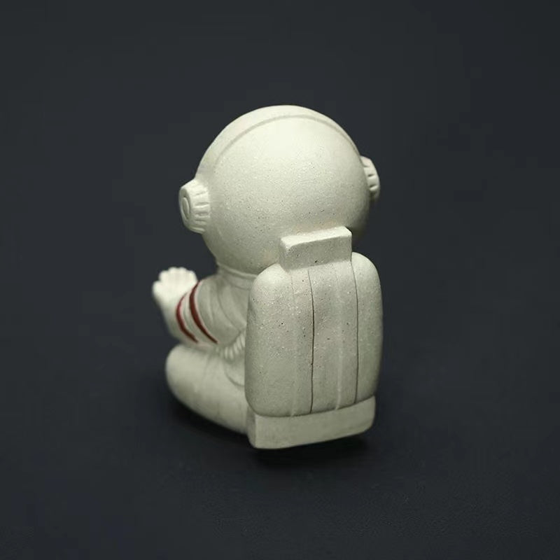 Yixing Handmade Astronaut Purple Sand Tea Pet