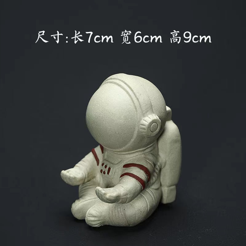 Yixing Handmade Astronaut Purple Sand Tea Pet