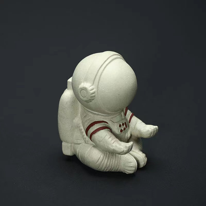 Yixing Handmade Astronaut Purple Sand Tea Pet