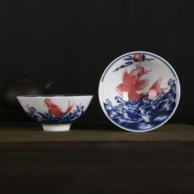 A blue and white porcelain tea cup with bucket cup