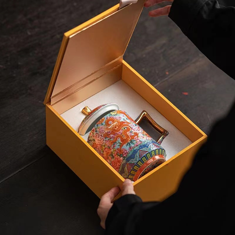 Gilt and enamel mug with courtly style ceramic Teacup