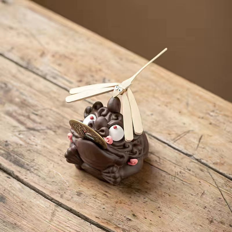 Purple Sand Tea Pet Handmade Golden Toad Ornament