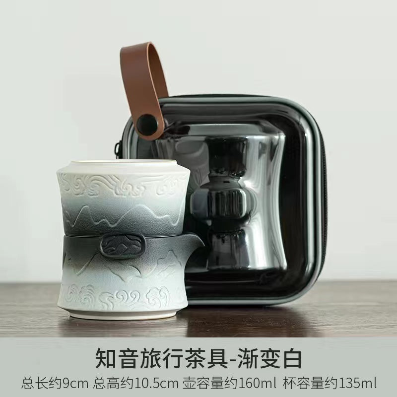 Gradient color view of the mountains and the sea mountain sea tea cup Travelwear Set