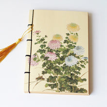 Load image into Gallery viewer, Ancient style thread tassel notebook
