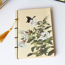 Load image into Gallery viewer, Ancient style thread tassel notebook
